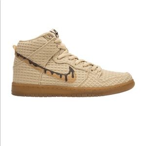 DUNK HIGH PREMIUM SB "CHICKEN AND WAFFLES"